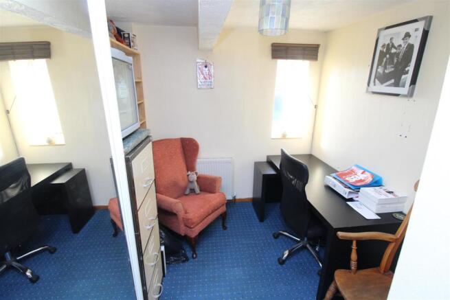 Bedroom 4.JPG