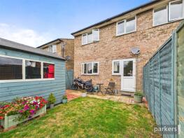 12, Medina Close, Wokingham RG41 3TZ