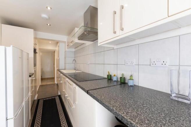 kitchen 3.jpg