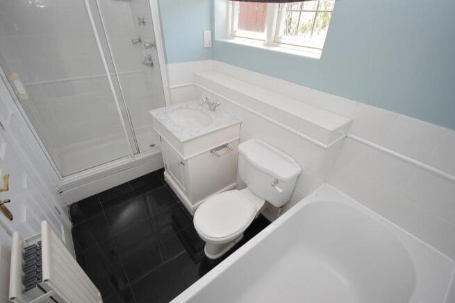 En-Suite Bathroom / WC