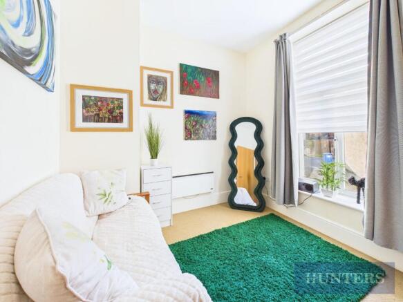 2 bed Apartment for sale Image 7