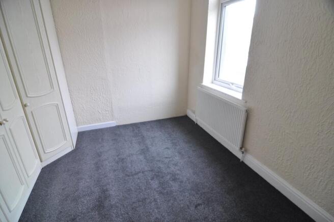 2 bed House to rent Image 5