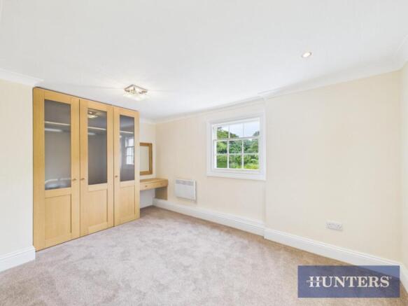 2 bed Apartment for sale Image 4
