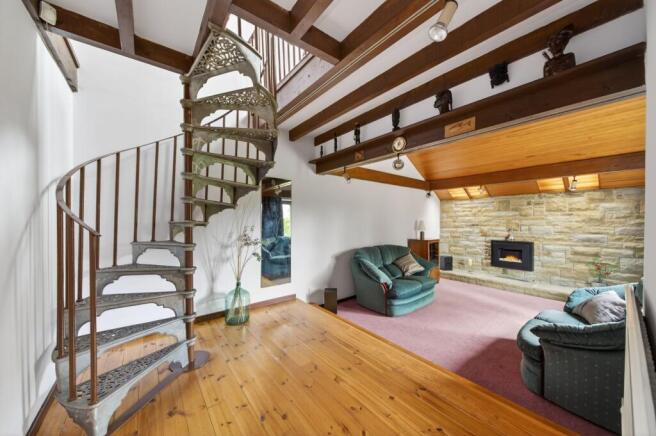 GARDEN ROOM / SITTING ROOM