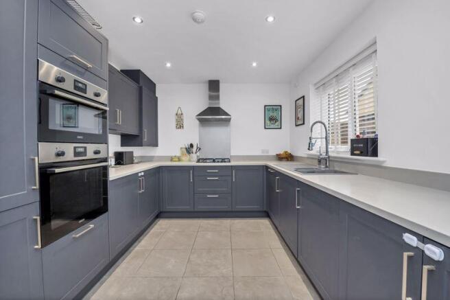Kitchen/Breakfast Room