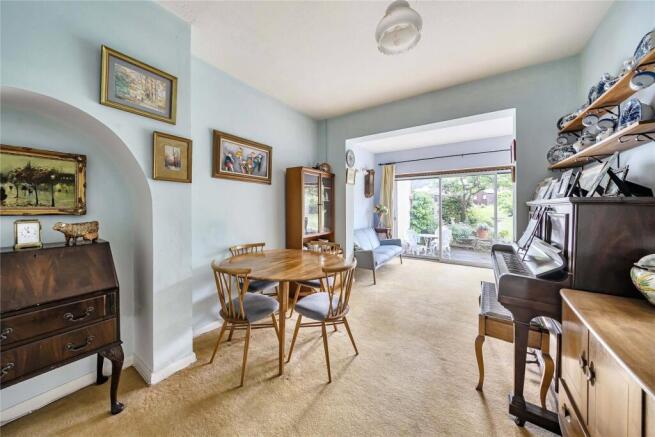 Brownspring Drive, London photo 4