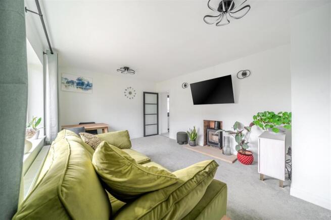 2 bed Detached Bungalow for sale Image 5