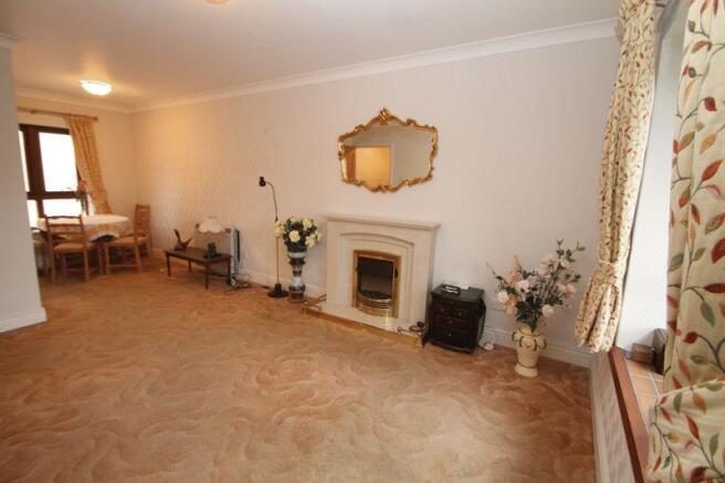 Sitting room d...
