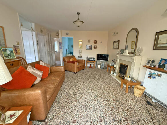 2 bed Semi-Detached Bungalow for sale Image 6