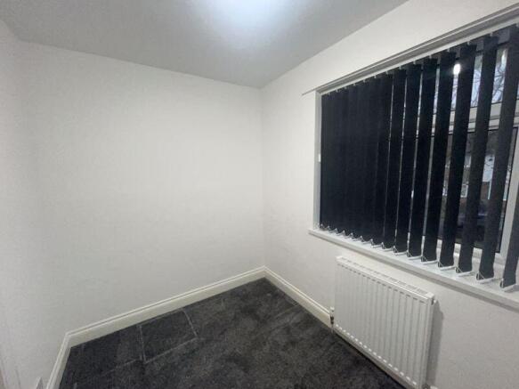 3 bed Semi-Detached to rent Image 4