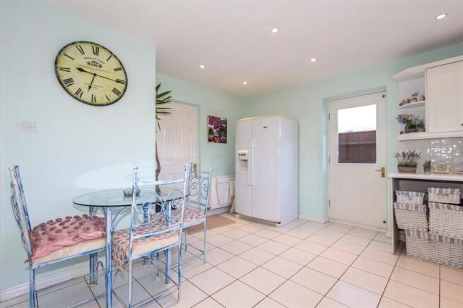 Kitchen/Breakfast Ro