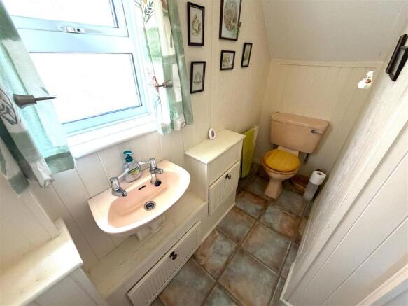 3 bed Semi-Detached for sale Image 8