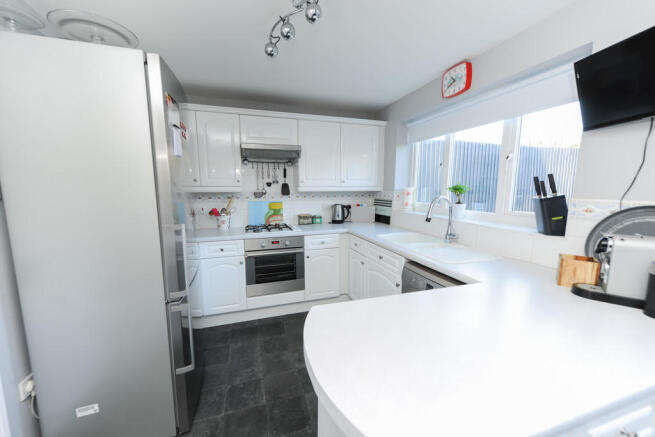 Kitchen/breakfast...