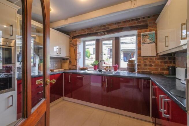4 bed Character Property for sale Image 8