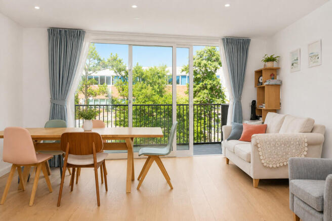 Living Area - Ang...