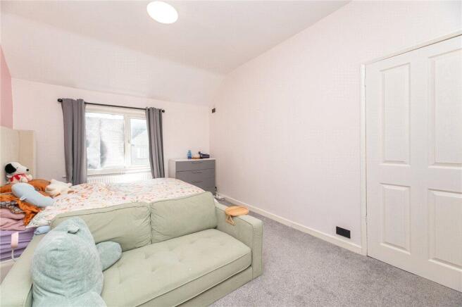 3 bed Terraced for sale Image 10