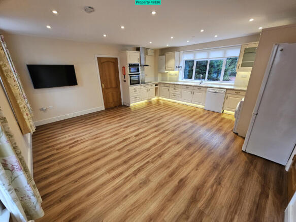 Kitchen / Dining
