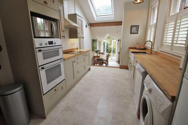 Kitchen & ...