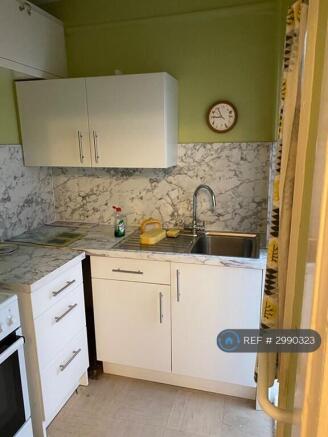 2 bed Detached to rent Image 4