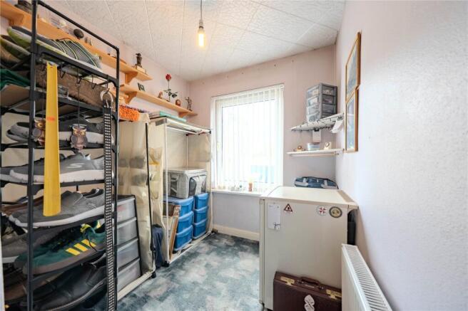 3 bed Semi-Detached for sale Image 10