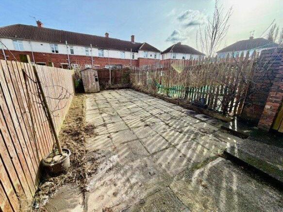 3 bed Town House for sale Image 11