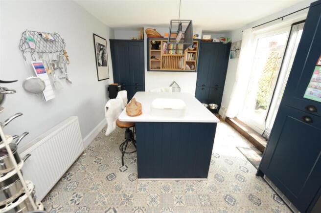 3 bed Town House for sale Image 7