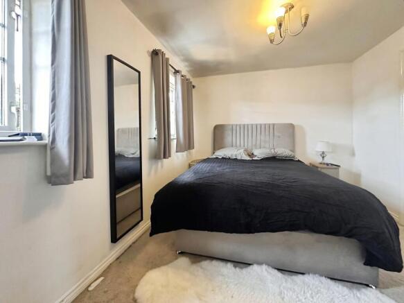 2 bed Terraced for sale Image 8