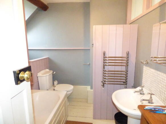 Photo 11