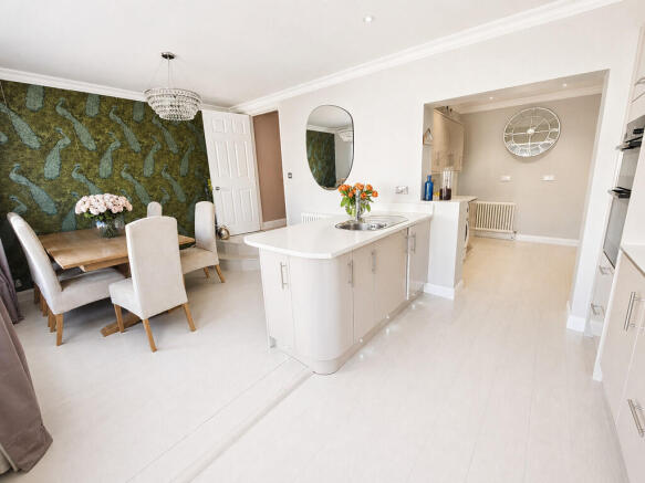 KITCHEN DINER NEW