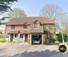 90, Brackenbury, Andover SP10 3PU