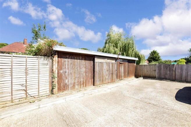 Driveway/Parking