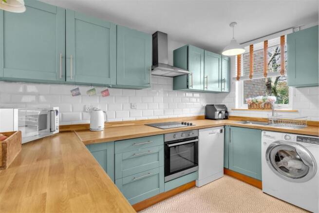 kitchen a.jpg