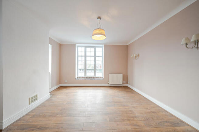 1424844-15-69afed...