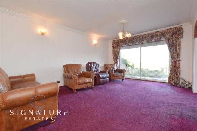 Lounge_Dining Room.jpg