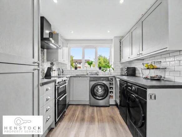 2 bed Semi-Detached for sale Image 6