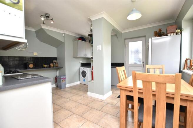 3 bed Semi-Detached for sale Image 5