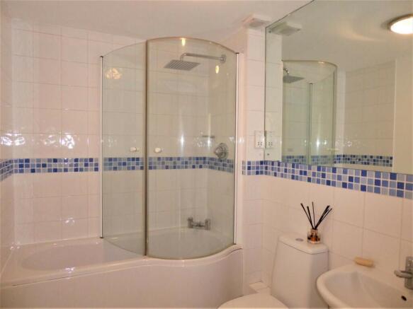 Family bathroom