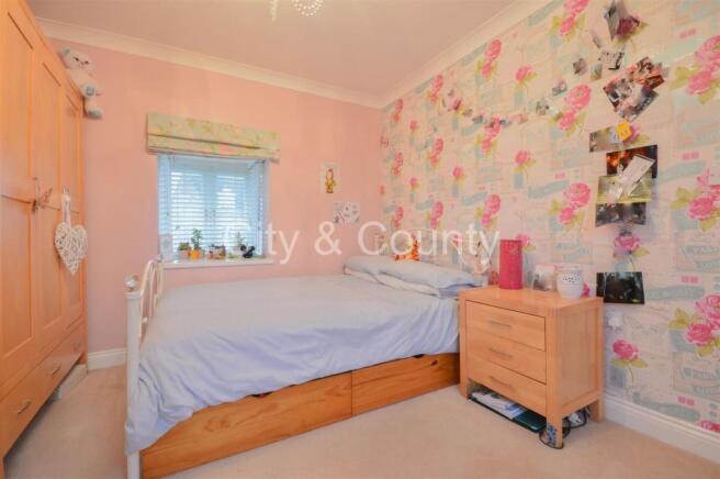 bedroom 3.jpg