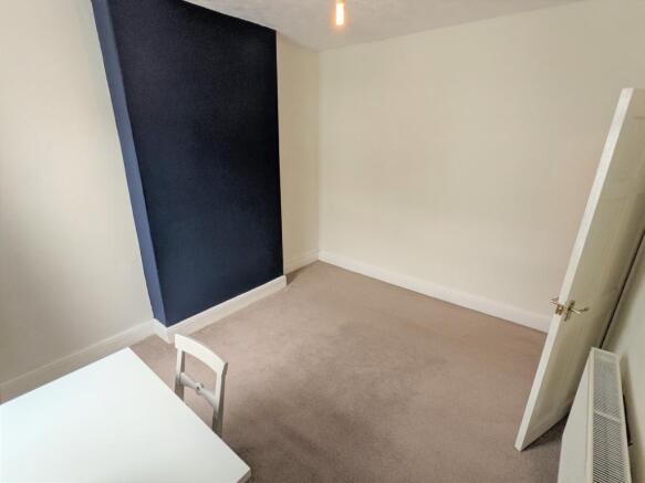 Second Bedroom (4)