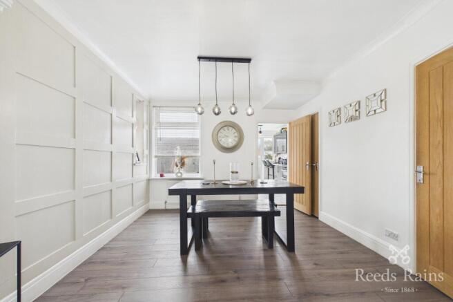 3 bed Semi-Detached for sale Image 4