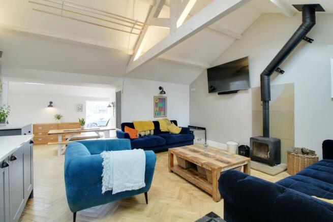 Kitchen Living Room (2).jpg