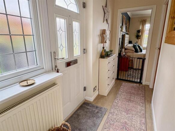 Birchwood Drive, Leigh-On-Sea photo 4