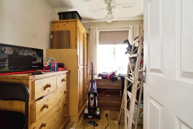 3 bed Semi-Detached for sale Image 9