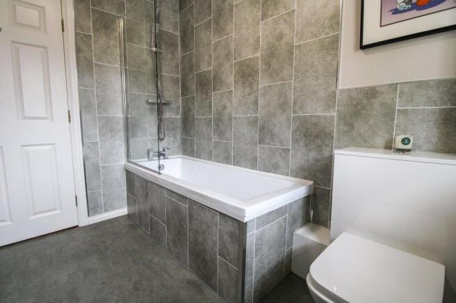 2 bed Apartment for sale Image 11