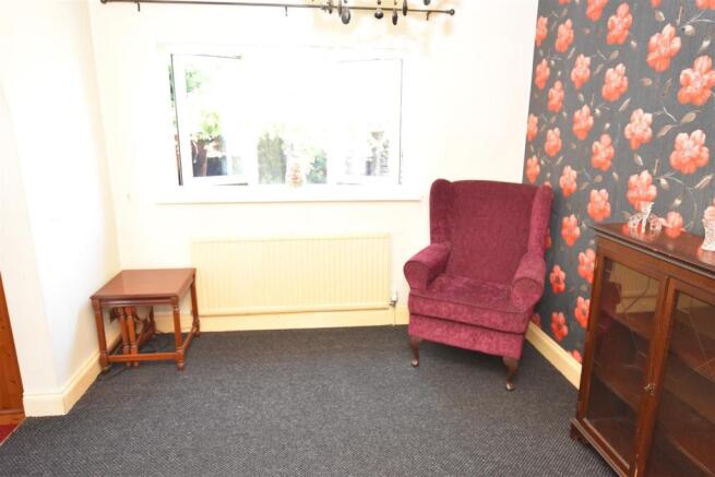 Bedroom / Or sitting room