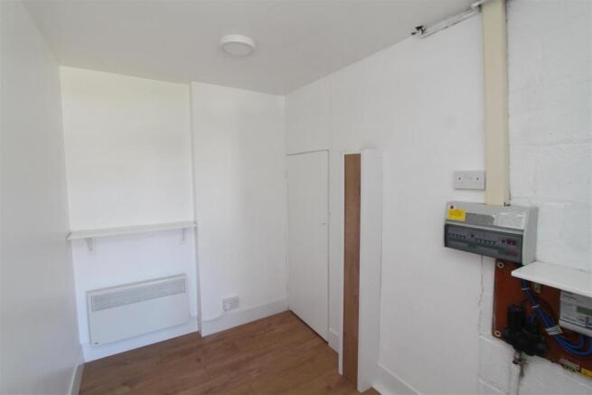 Utility Room.JPG