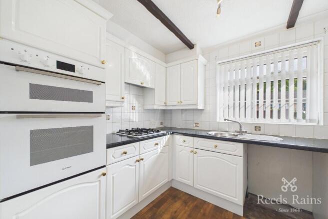 2 bed Bungalow for sale Image 4