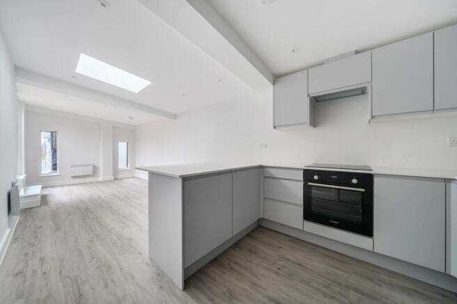 1387329-5-69316c0...