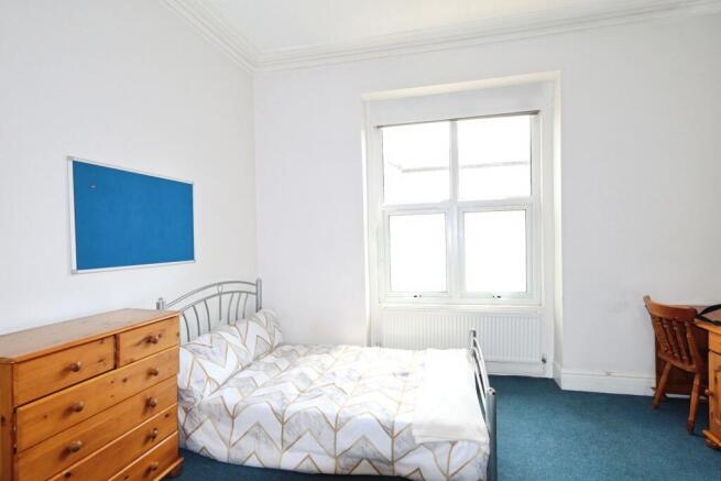 4 bed Terraced for sale Image 7