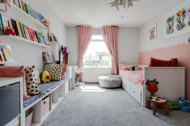 3 bed Terraced for sale Image 10